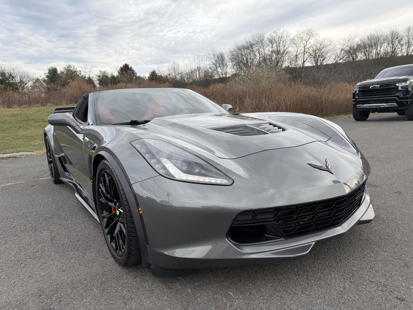 Used 2015 Chevrolet Corvette Z06 w/ 3LZ Preferred Equipment Group image 8