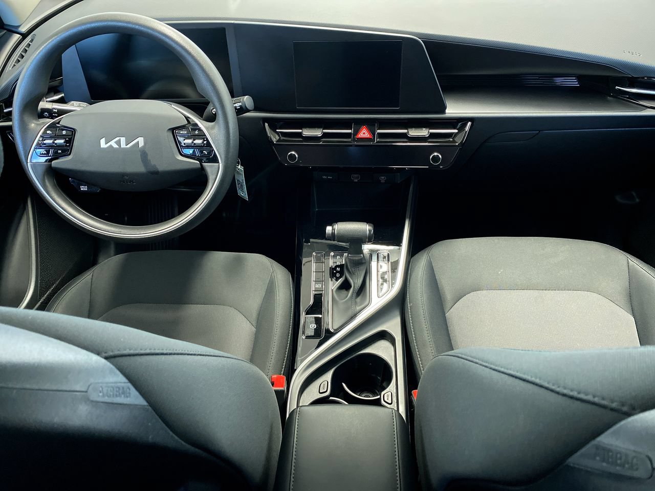 Certified 2025 Kia Niro LX FWD image 31