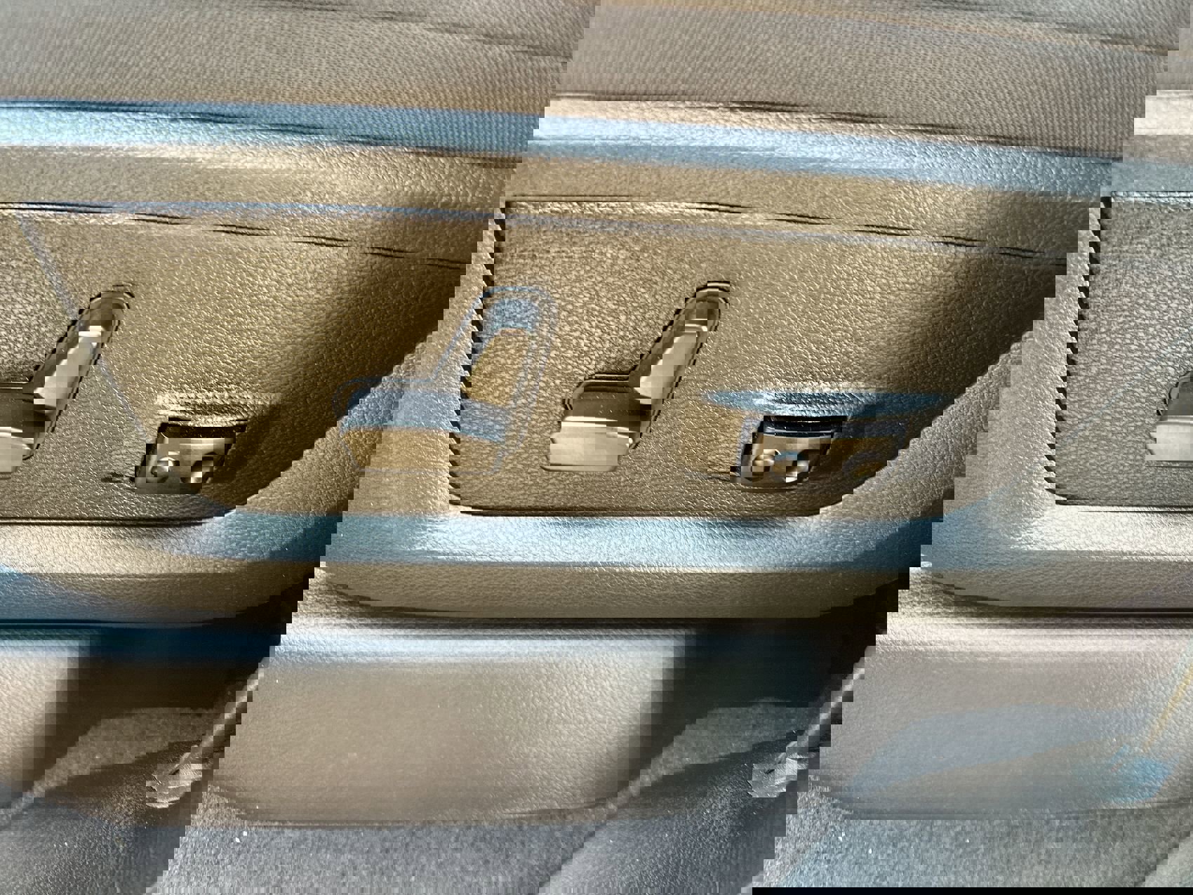 Used 2025 RAM 2500 Big Horn image 12