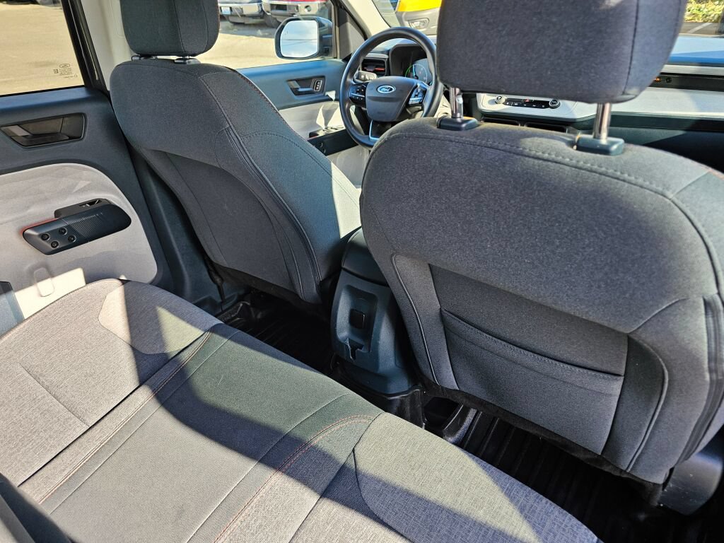 Used 2024 Ford Maverick XLT FWD image 14