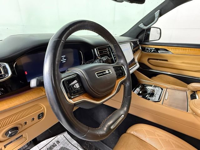 Used 2022 Jeep Grand Wagoneer Series III w/ Rear Seat Video Group 1 AWD/4WD image 33