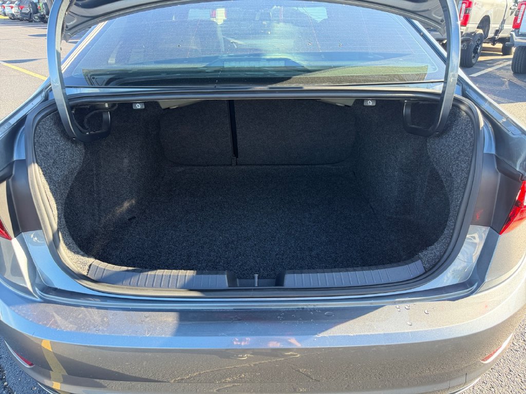 Used 2019 Volkswagen Jetta R-Line FWD image 19