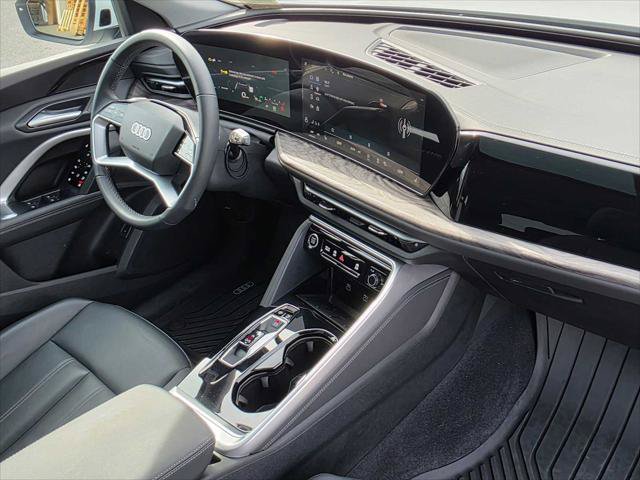 Used 2025 Audi Q5 Premium w/ Convenience Package AWD/4WD image 10