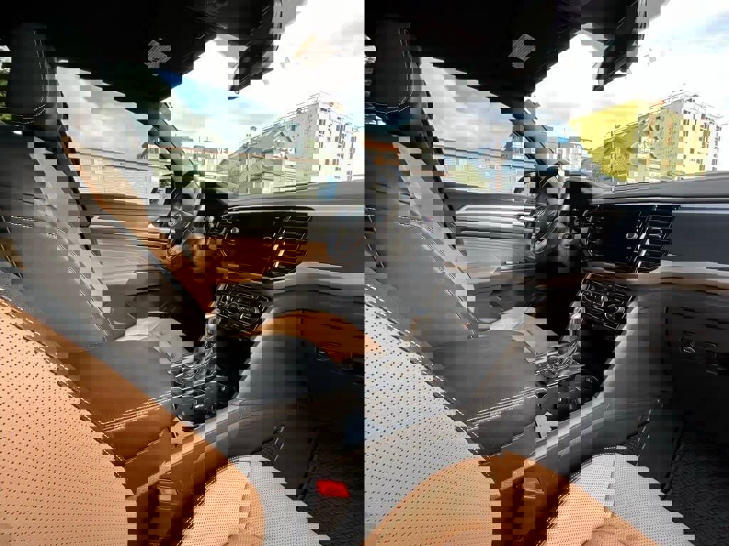 Used 2022 Volkswagen Atlas Cross Sport SEL Premium R-Line image 18