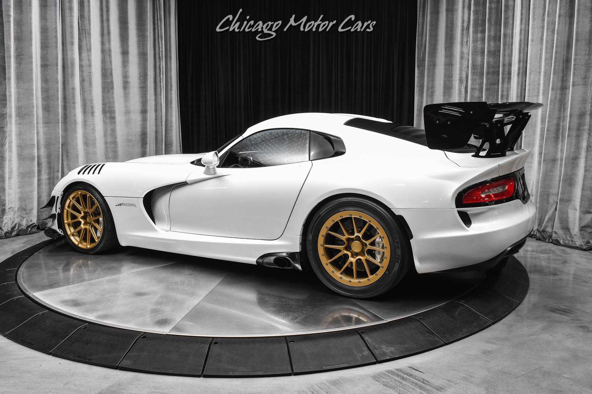 Used 2017 Dodge Viper GTC w/ ACR Package image 3