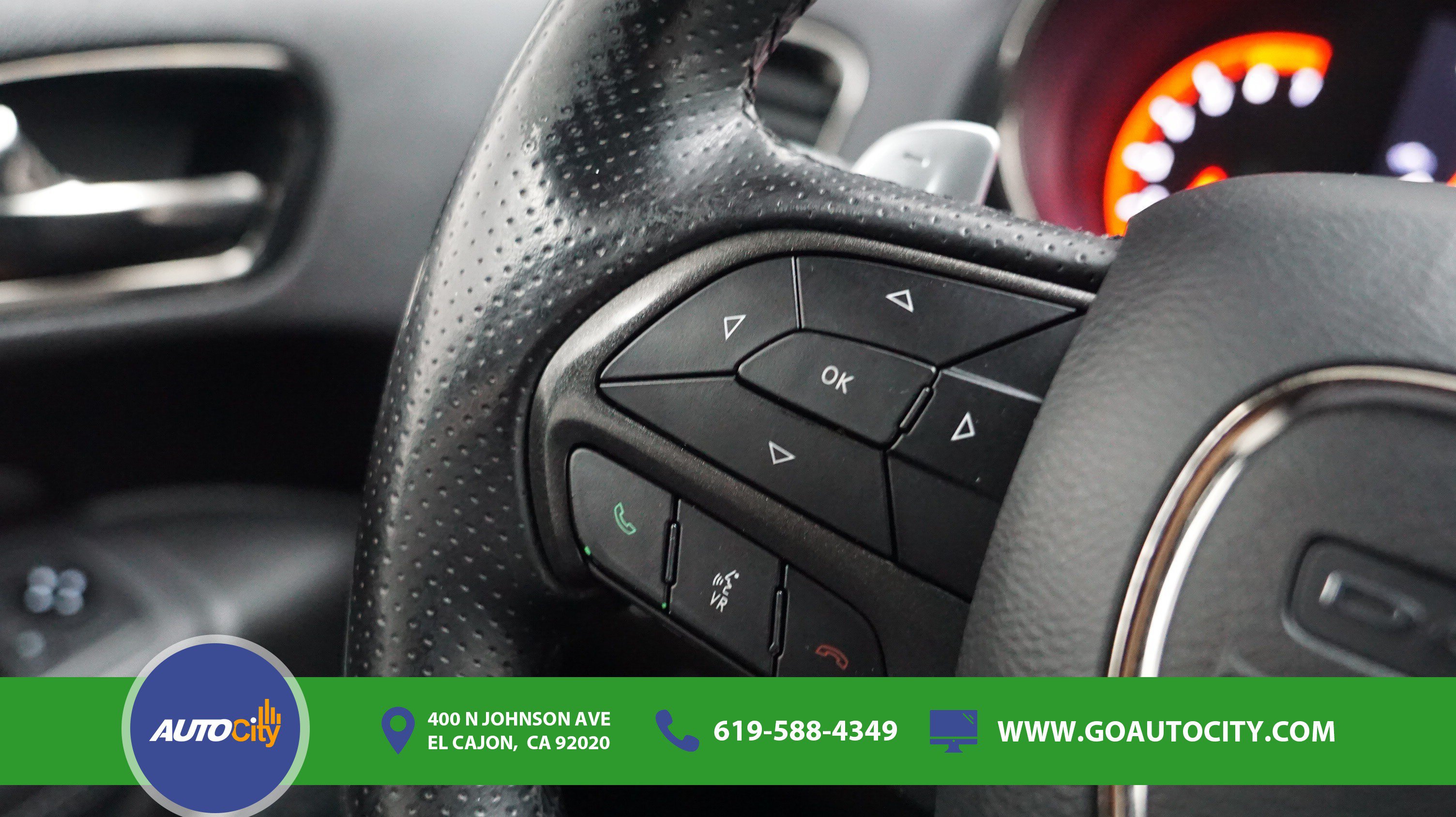 Used 2020 Dodge Durango R/T w/ Blacktop Package RWD image 23