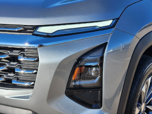 Used 2026 Chevrolet Equinox LT FWD image 16