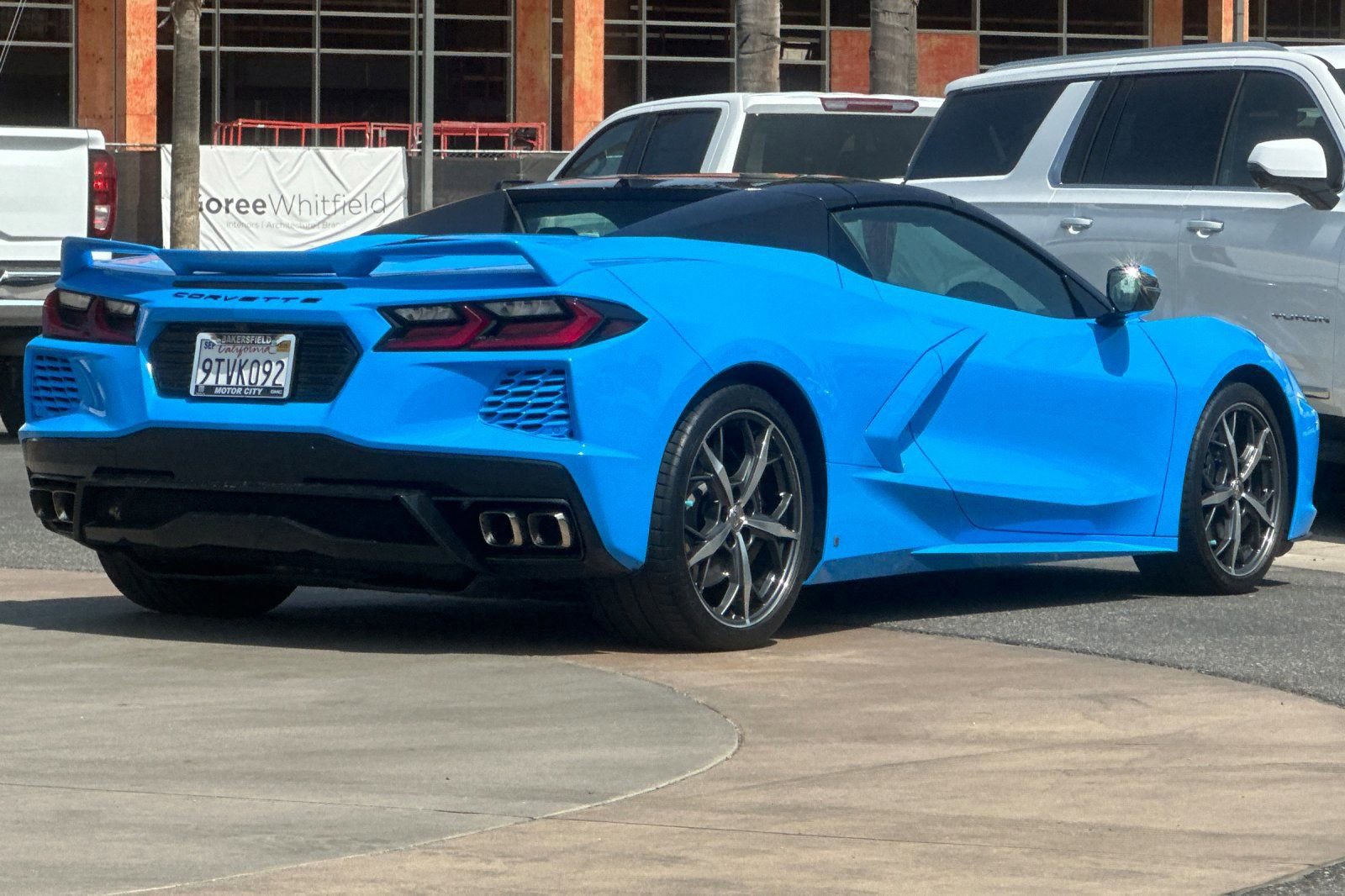 Used 2021 Chevrolet Corvette Stingray Premium Conv w/ Z51 Performance Package image 4