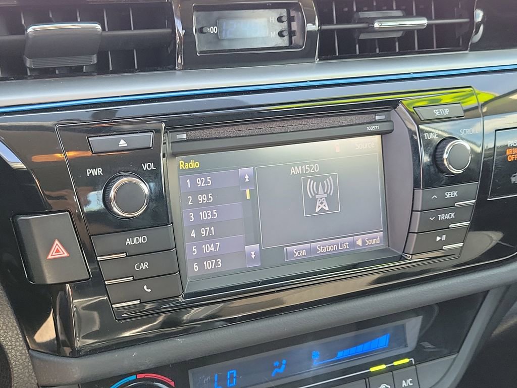 Used 2016 Toyota Corolla S image 22