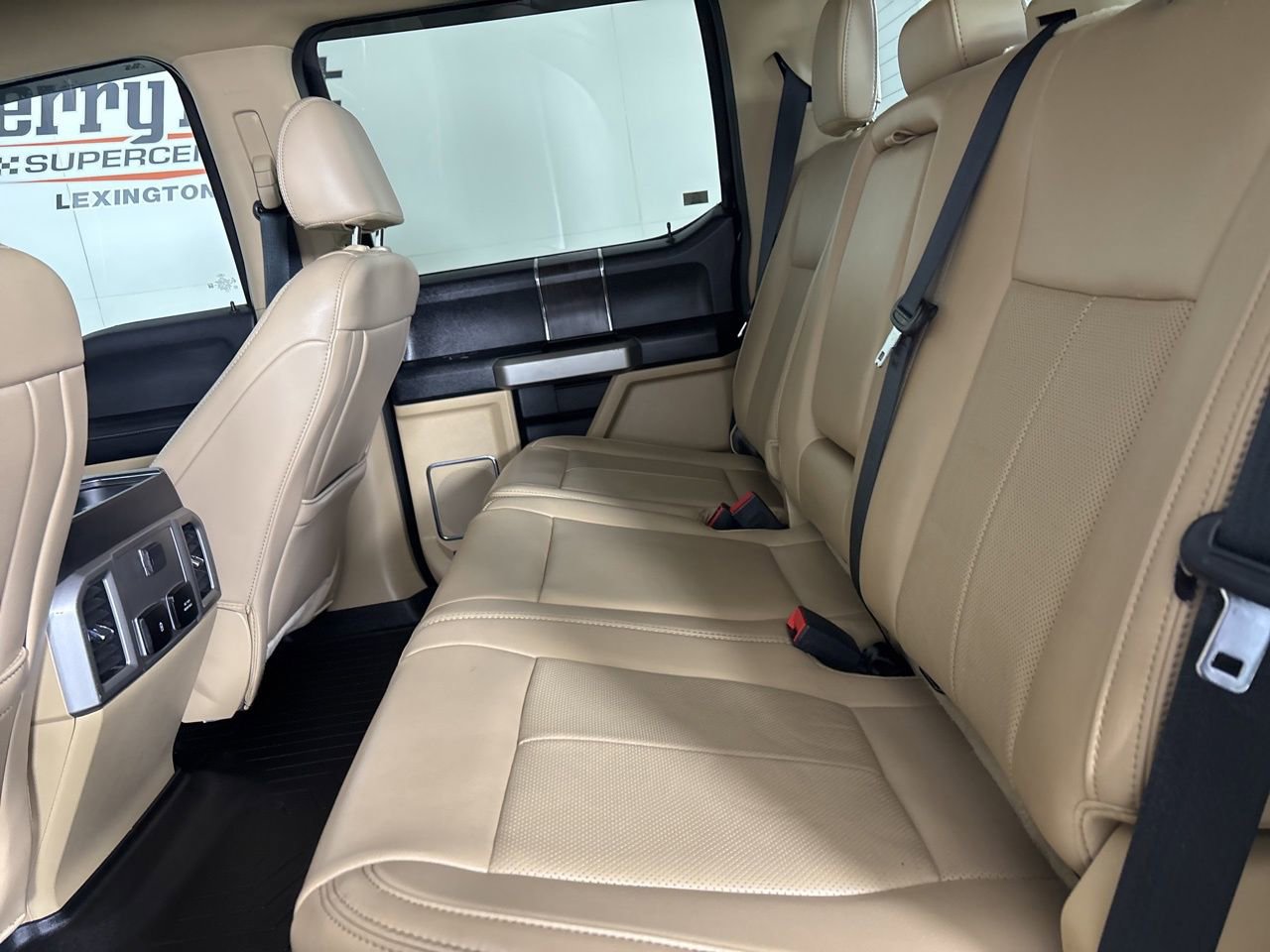 Used 2021 Ford F350 Lariat w/ Lariat Value Package AWD/4WD image 22