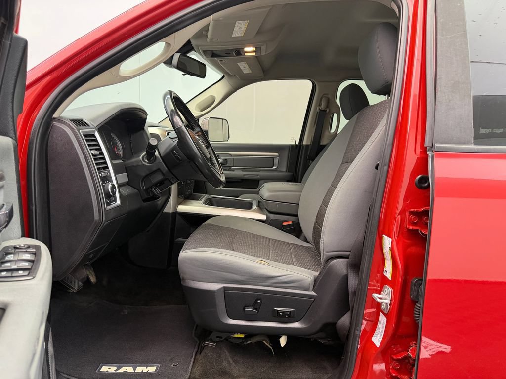 Used 2017 RAM 3500 Big Horn AWD/4WD image 5