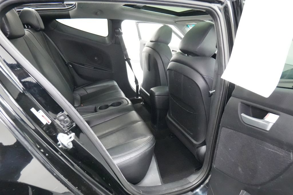 Used 2015 Hyundai Veloster Turbo w/ Option Group 04 FWD image 24