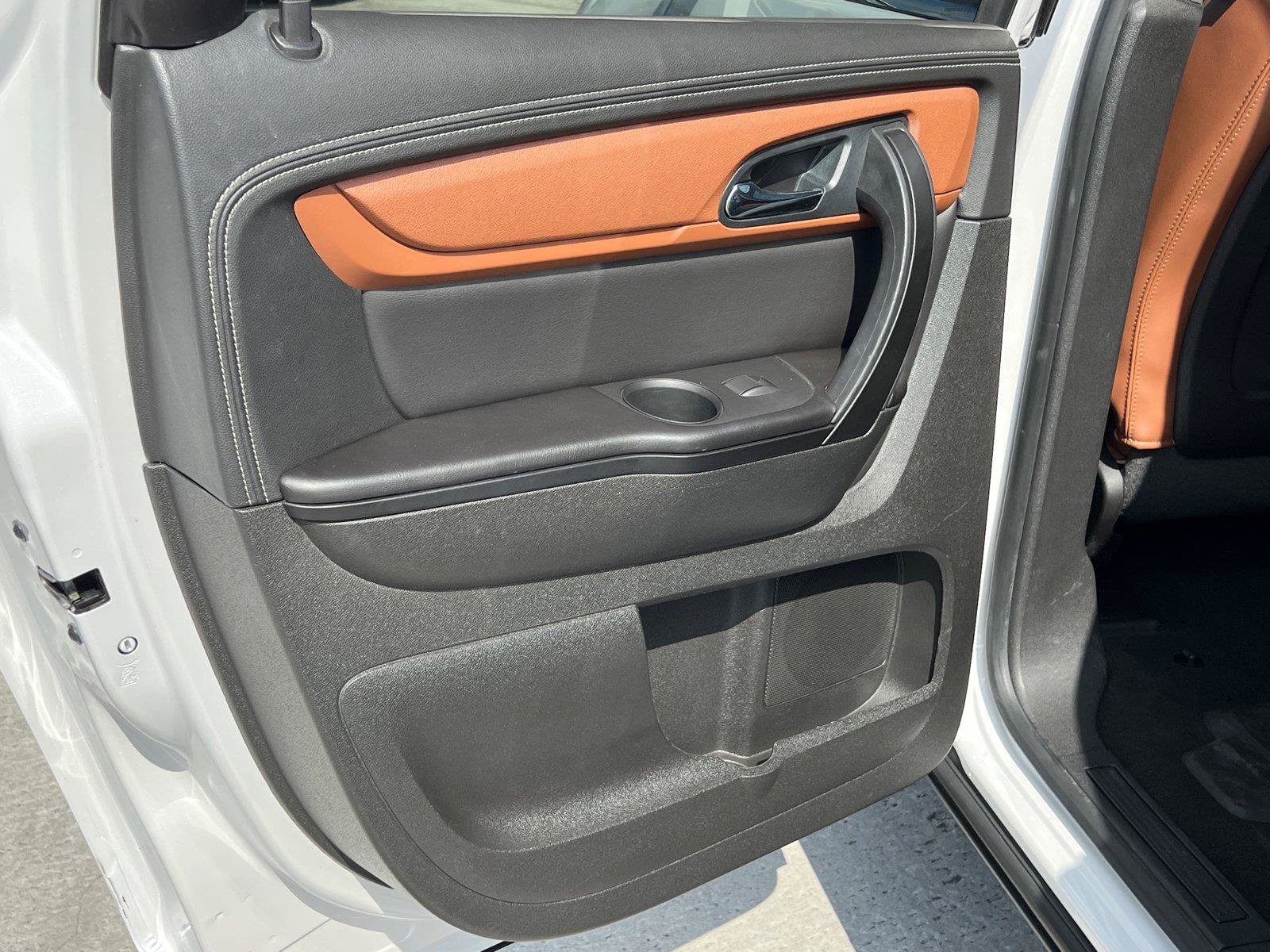 Used 2016 Chevrolet Traverse LT FWD image 22