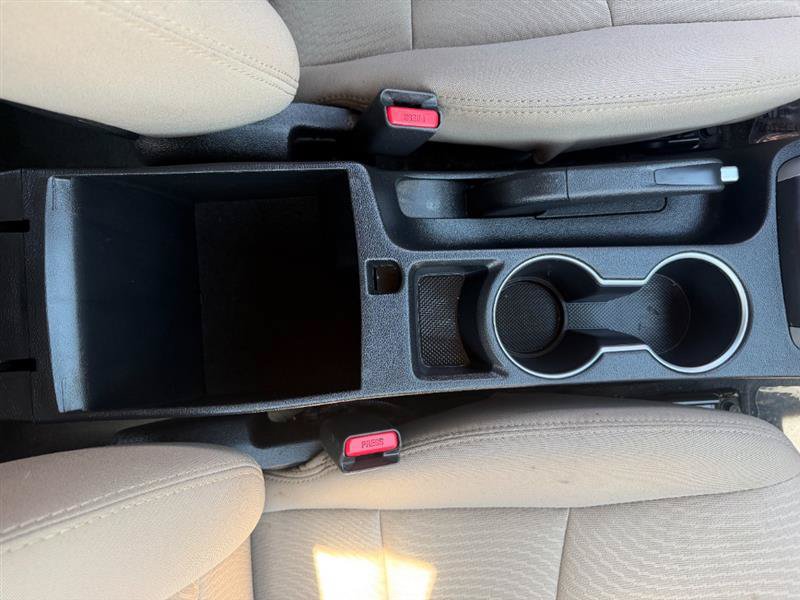 Used 2016 Hyundai Elantra SE w/ Option Group 02 FWD image 13
