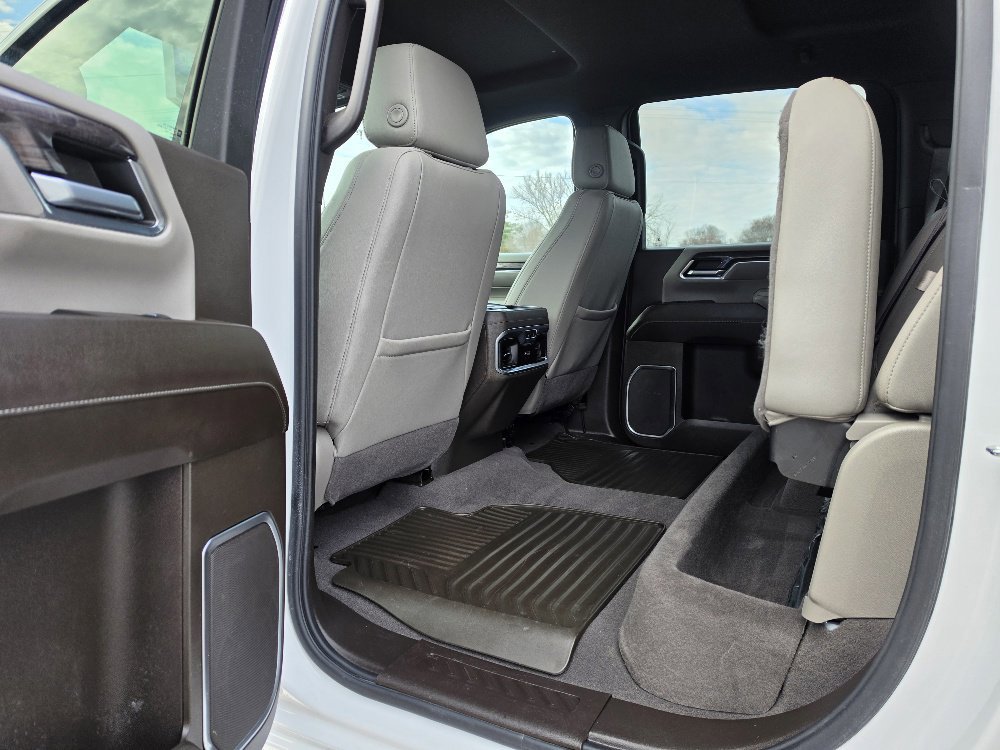 Used 2024 Chevrolet Silverado 2500 LTZ w/ LTZ Convenience Package image 5