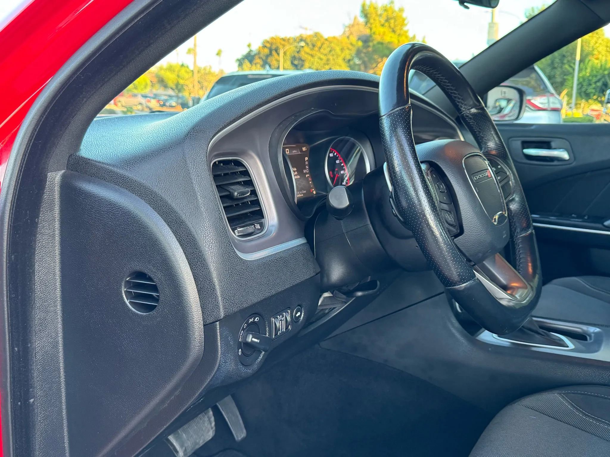 Used 2022 Dodge Charger SXT RWD image 28