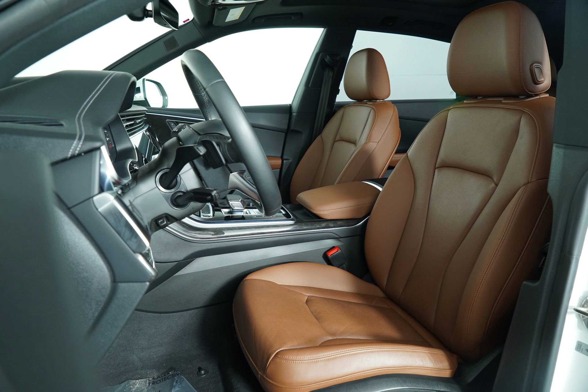 Used 2023 Audi Q8 Premium Plus image 27