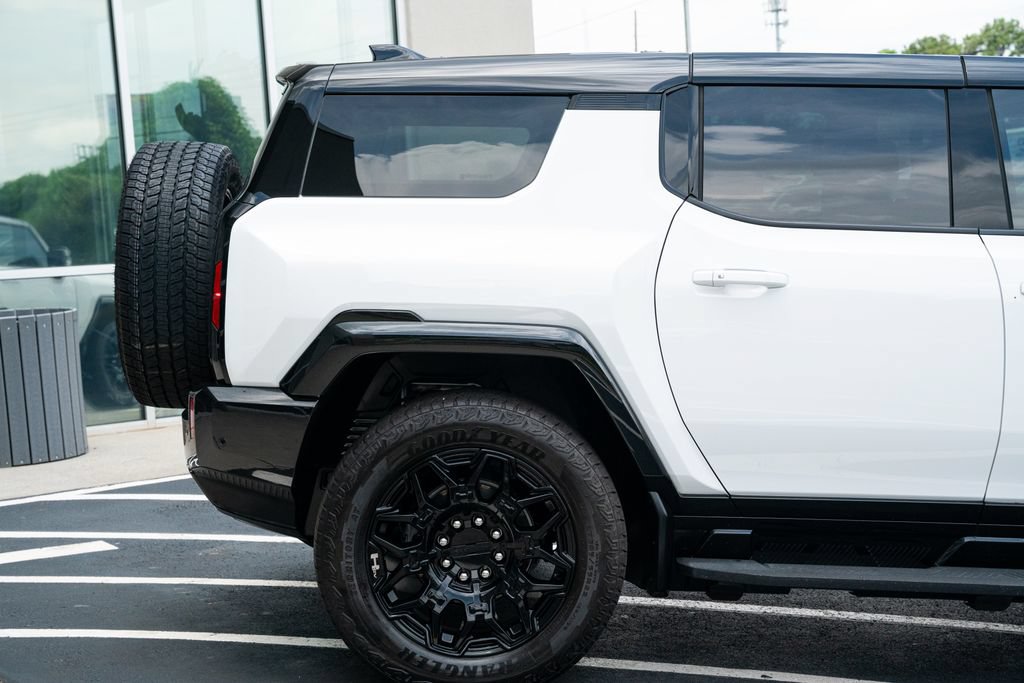 Used 2025 GMC Hummer EV 2X AWD/4WD image 10