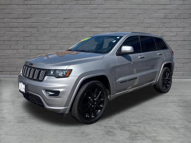 Used 2019 Jeep Grand Cherokee Altitude AWD/4WD image 3