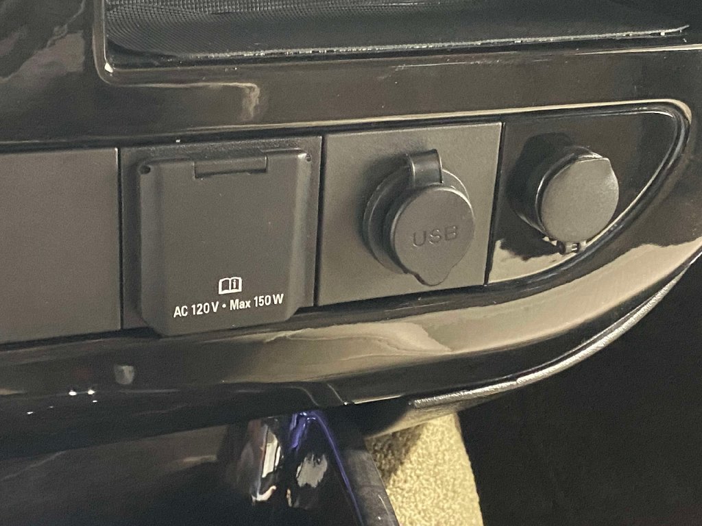 Used 2024 GMC Savana 2500 w/ Driver Convenience Package RWD image 31