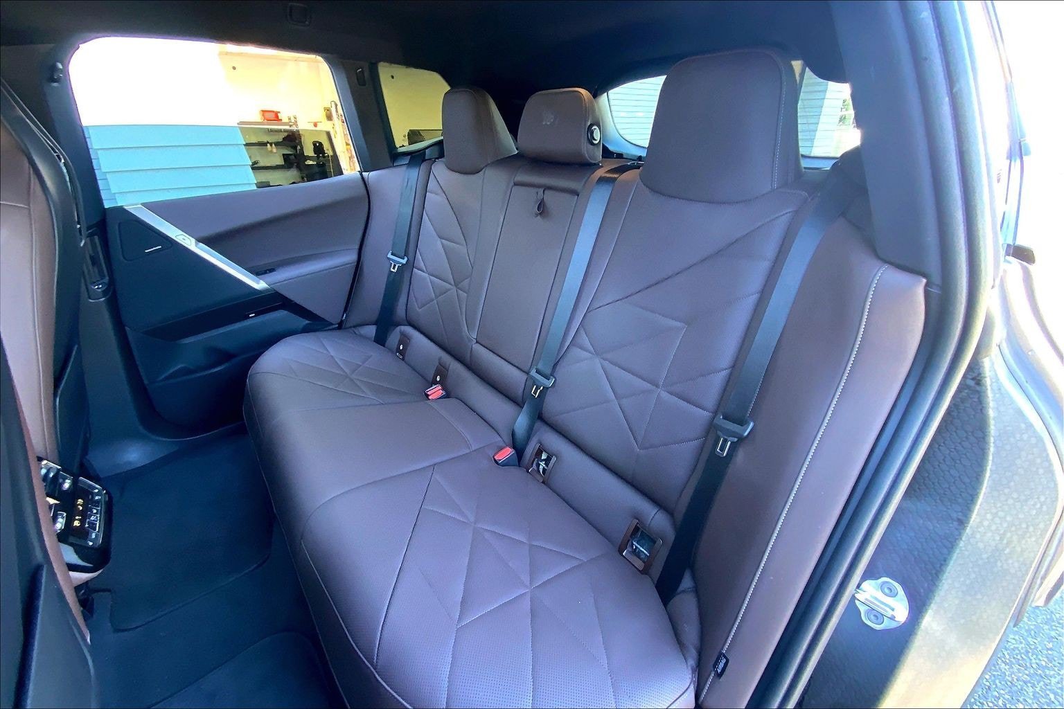 Certified 2023 BMW iX xDrive50 w/ Premium Package AWD/4WD image 24
