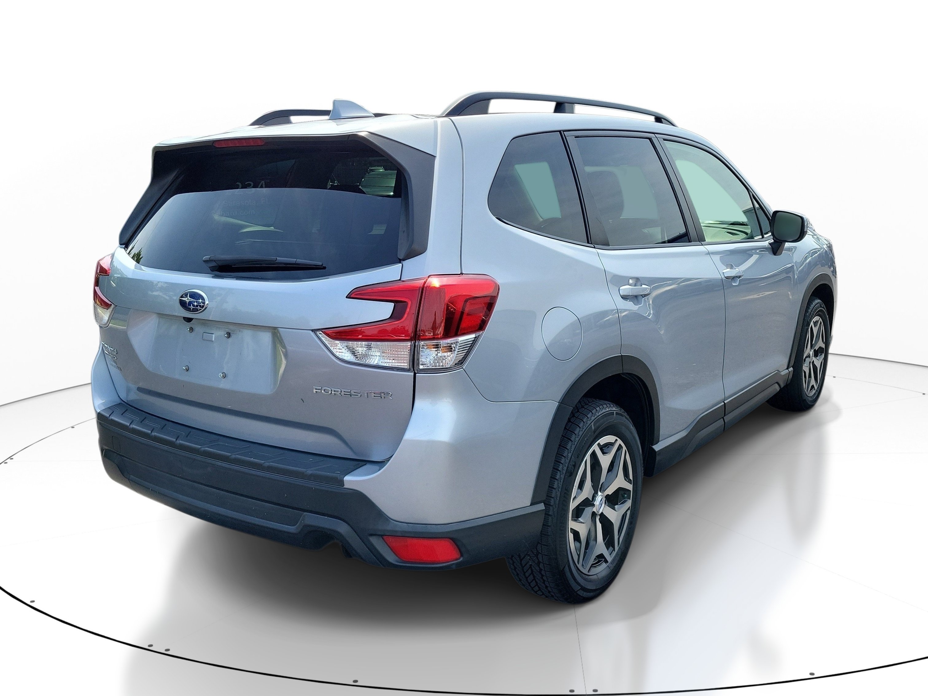 Used 2020 Subaru Forester Premium AWD/4WD image 6