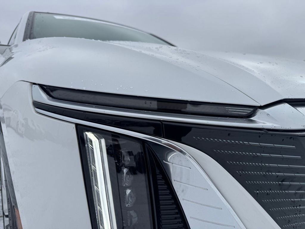 Certified 2024 Cadillac Lyriq Luxury w/ LPO, Floor Liner Package image 9