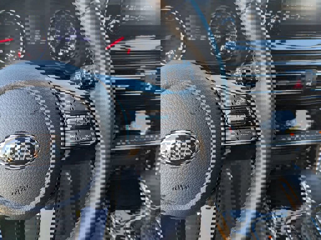 Certified 2021 Kia Seltos EX image 27