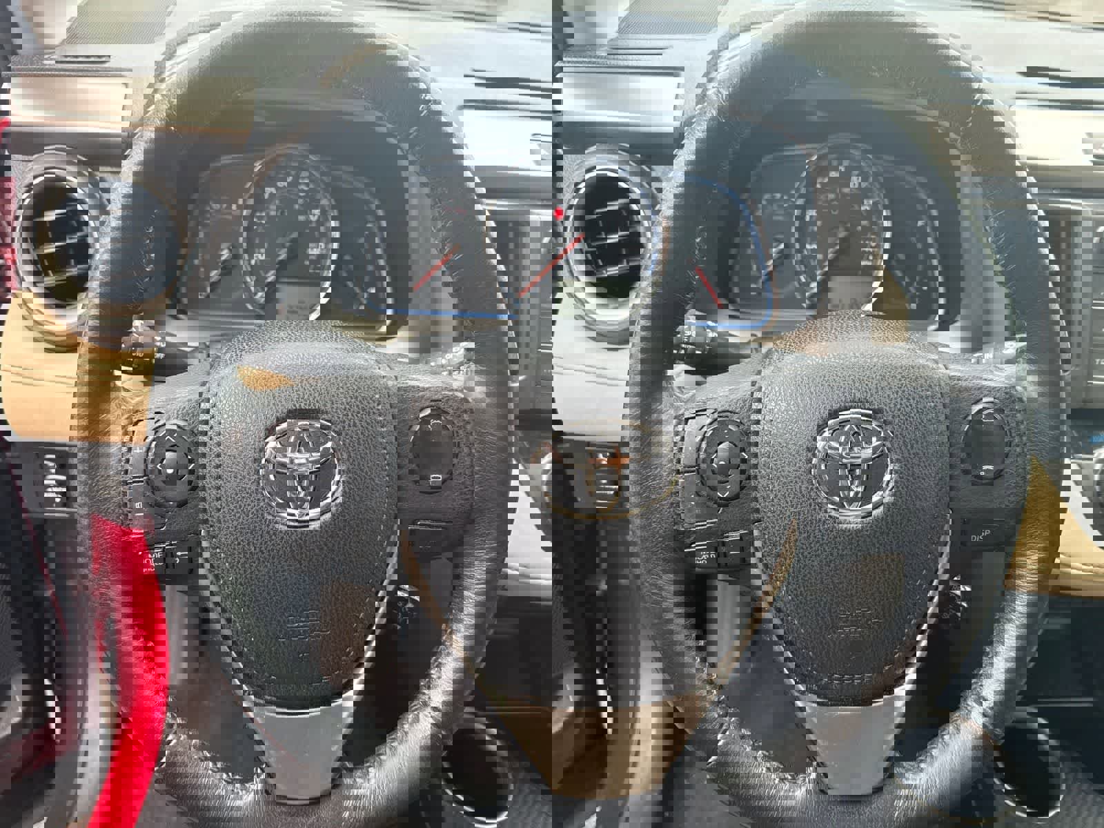 Used 2013 Toyota RAV4 Limited image 20