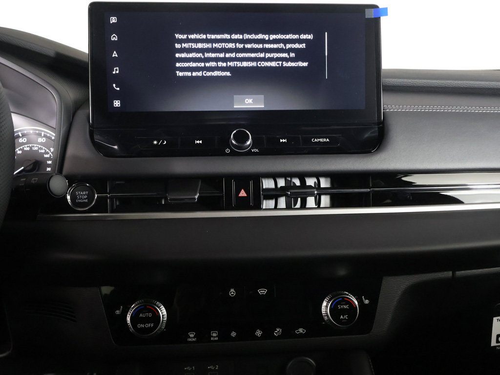 New 2026 Mitsubishi Outlander LE AWD/4WD image 38