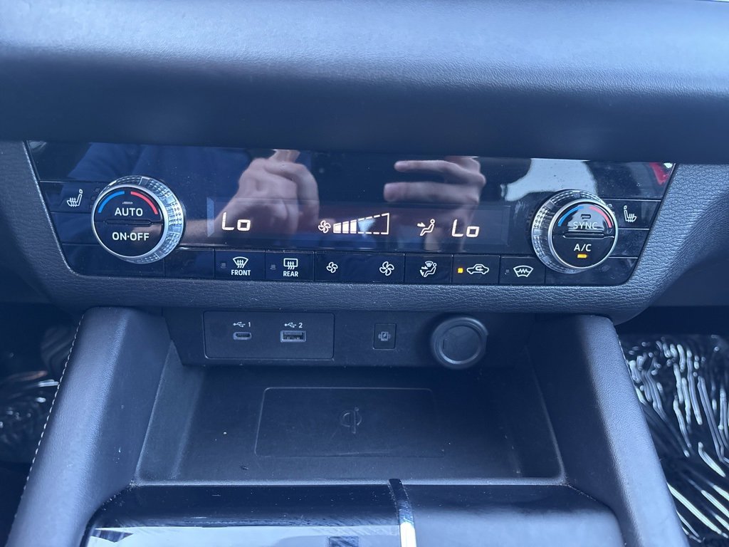 Used 2024 Mitsubishi Outlander SE image 28