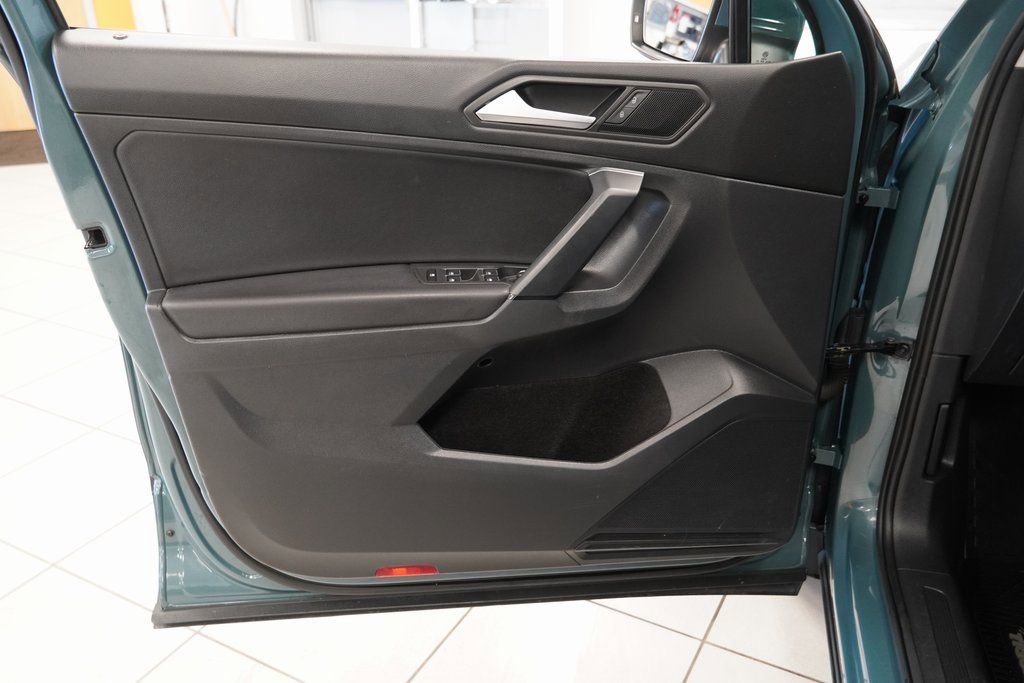 Used 2019 Volkswagen Tiguan S image 17
