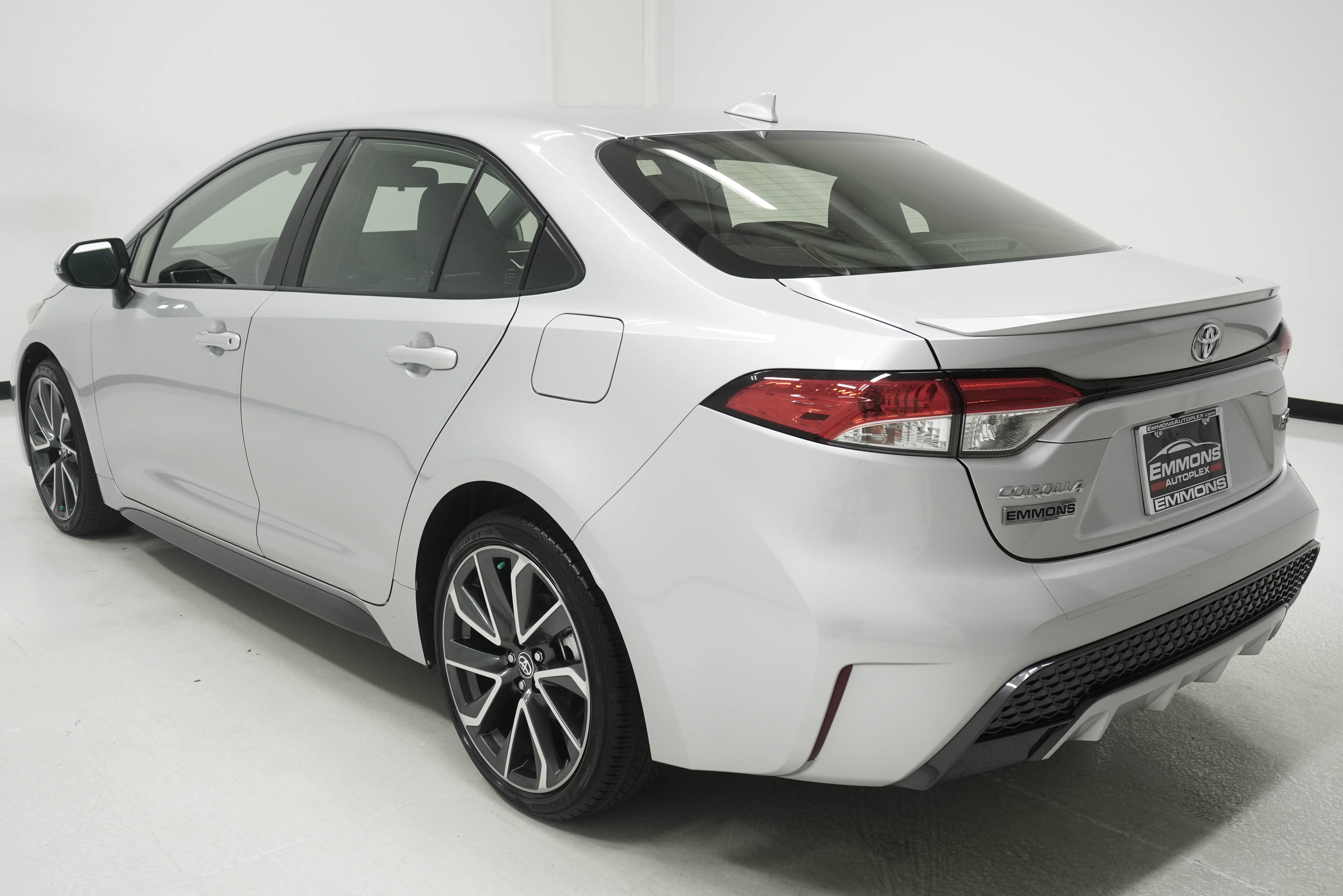 Used 2021 Toyota Corolla SE FWD image 6