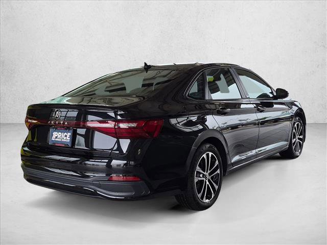 Used 2025 Volkswagen Jetta Sport image 5