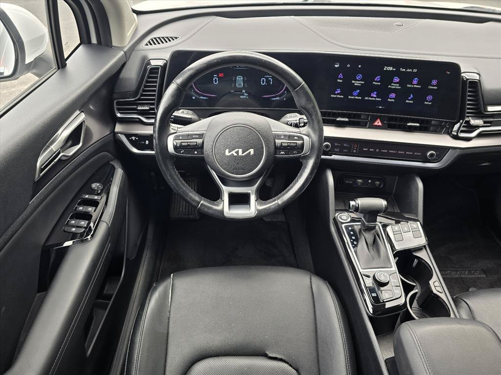 Used 2023 Kia Sportage EX AWD/4WD image 12