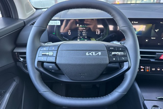 New 2027 Kia Sportage LX FWD image 28