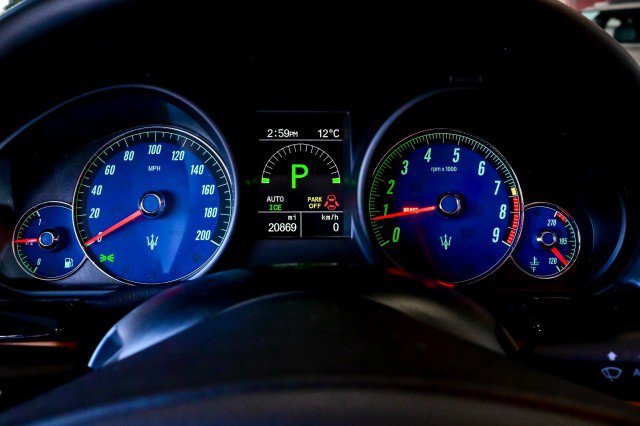 Used 2018 Maserati GranTurismo Convertible image 29