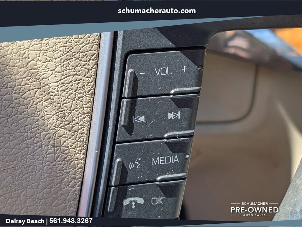Used 2012 Lincoln MKZ FWD image 27