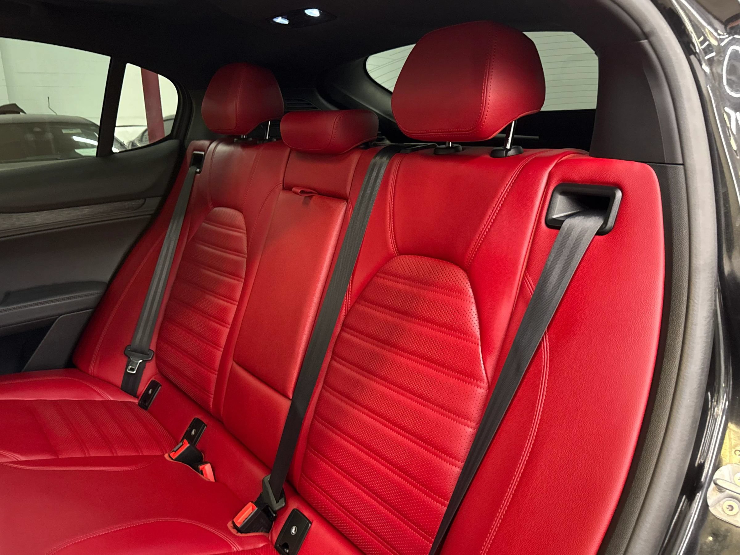 Used 2023 Alfa Romeo Stelvio Sprint RWD image 25