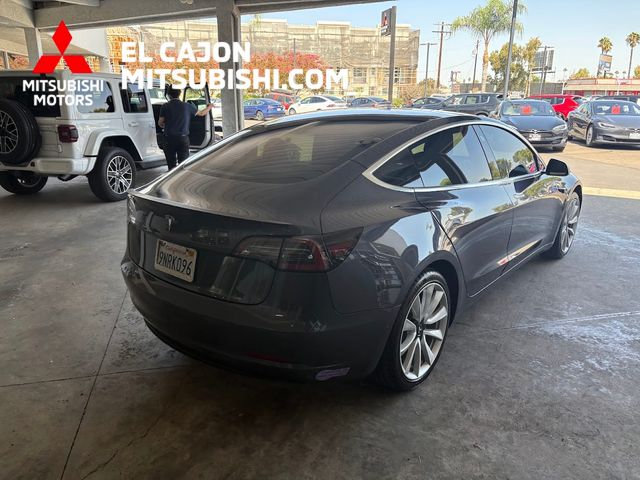 Used 2019 Tesla Model 3 Mid Range RWD image 3
