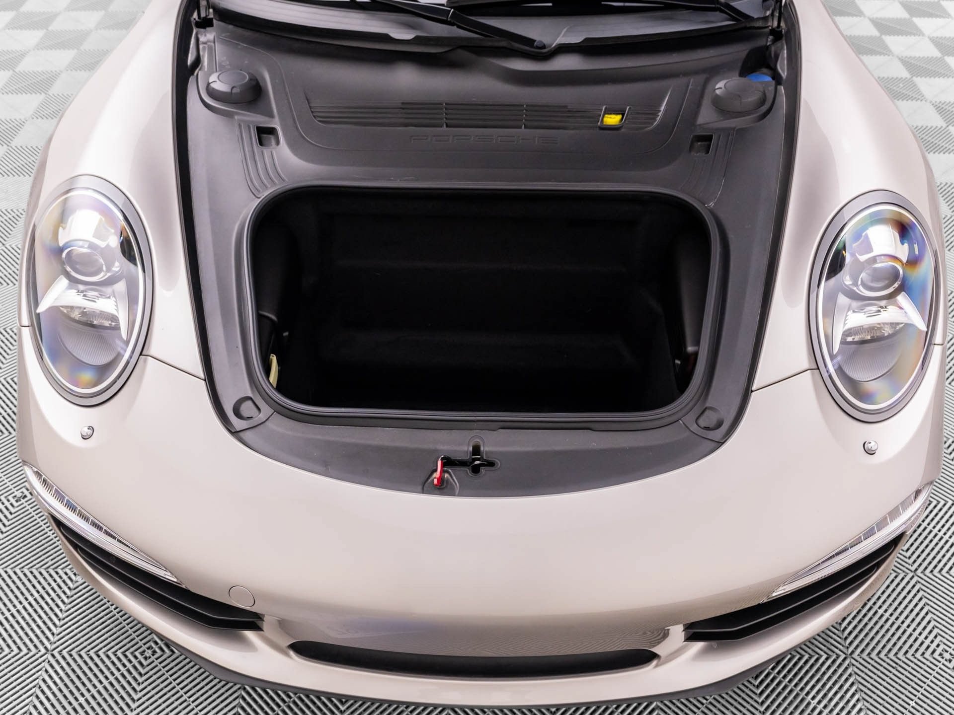 Used 2013 Porsche 911 Carrera RWD image 24