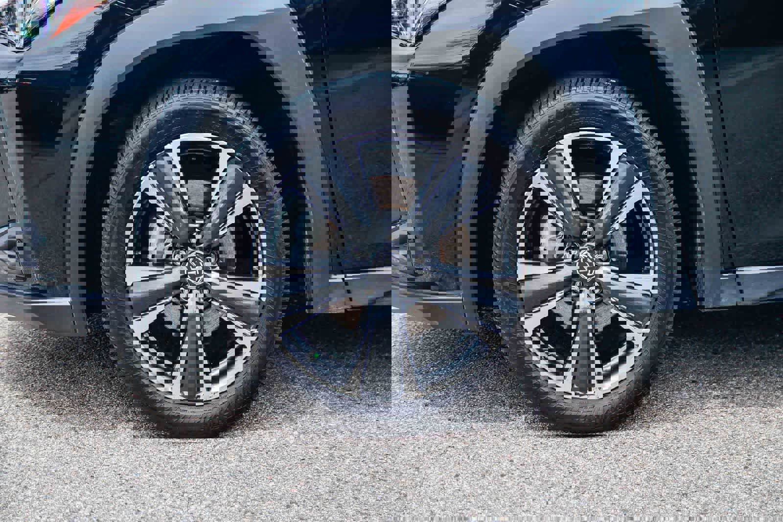 Used 2024 Lexus UX 250h FWD image 9