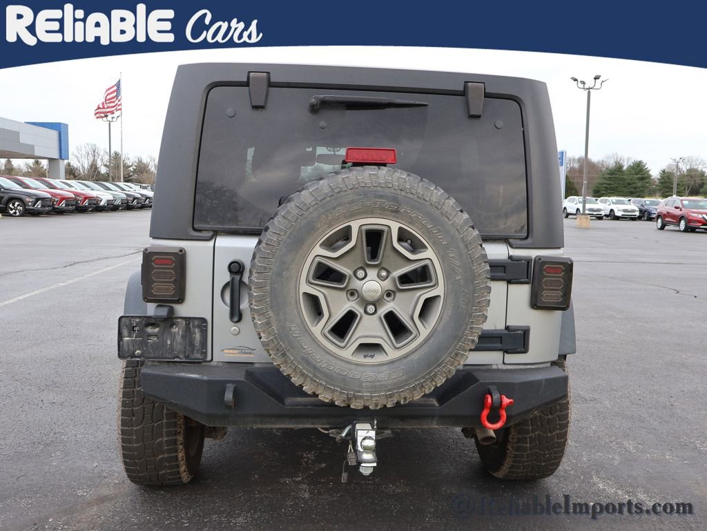 Used 2015 Jeep Wrangler Unlimited Rubicon w/ Connectivity Group image 22