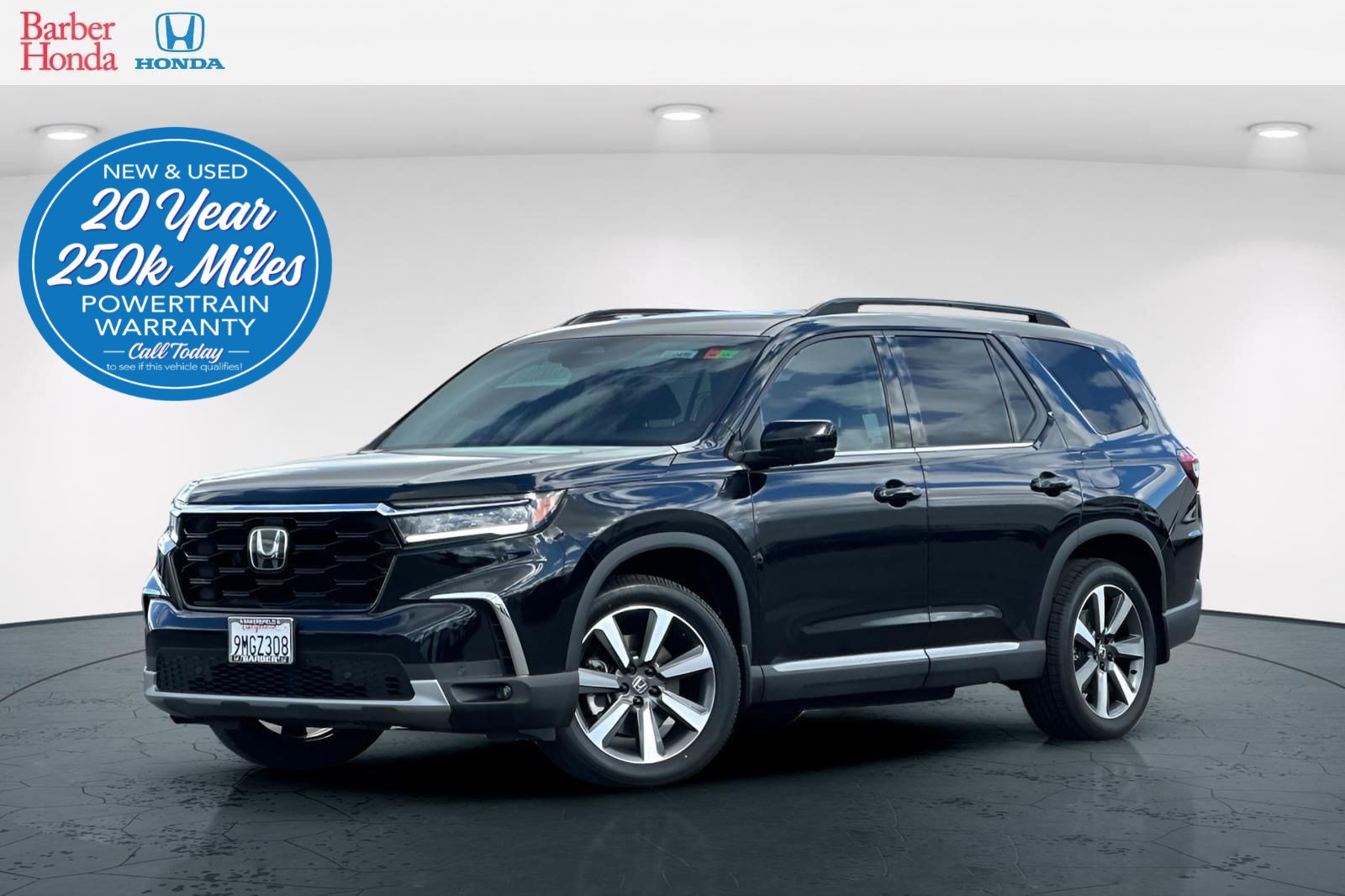 Certified 2024 Honda Pilot Touring image 1