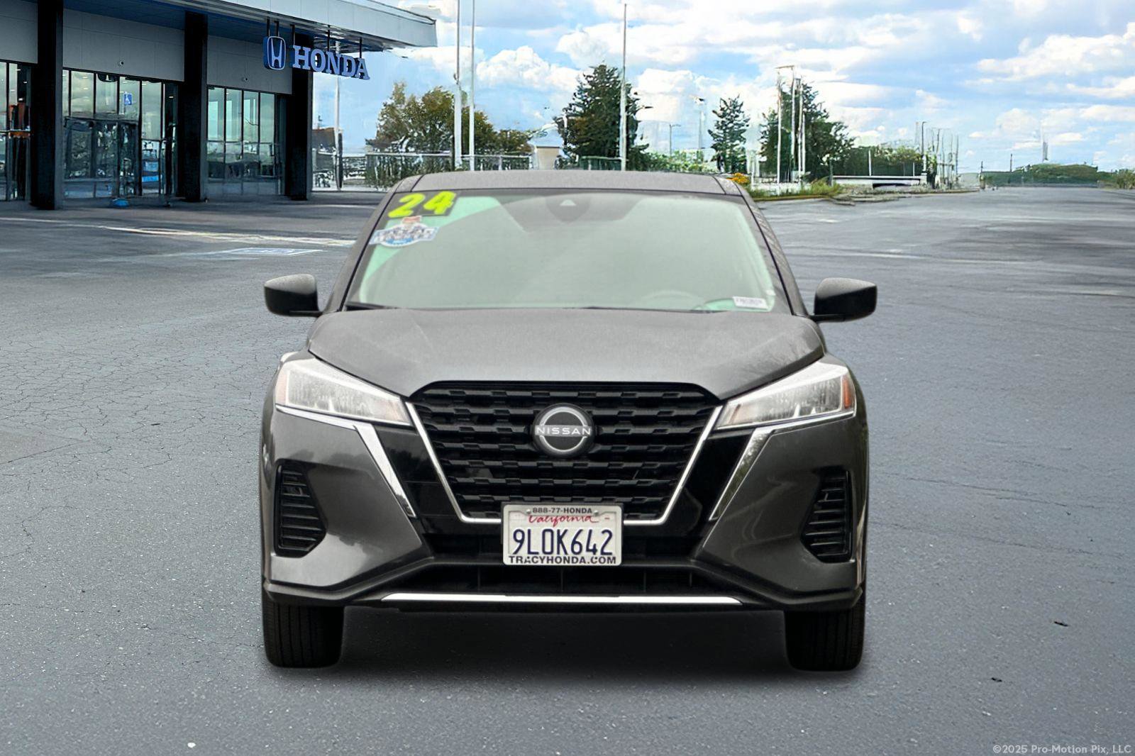 Used 2024 Nissan Kicks S image 14