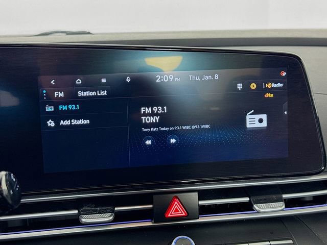 Used 2025 Hyundai Elantra SEL FWD image 15