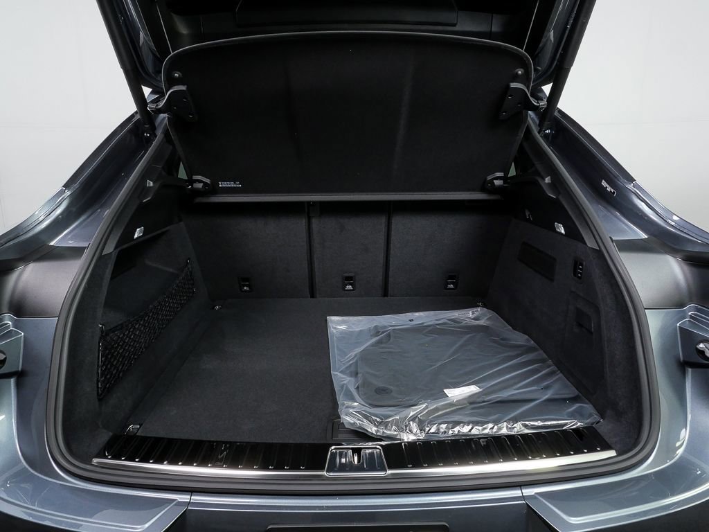 New 2026 Porsche Cayenne GTS image 34