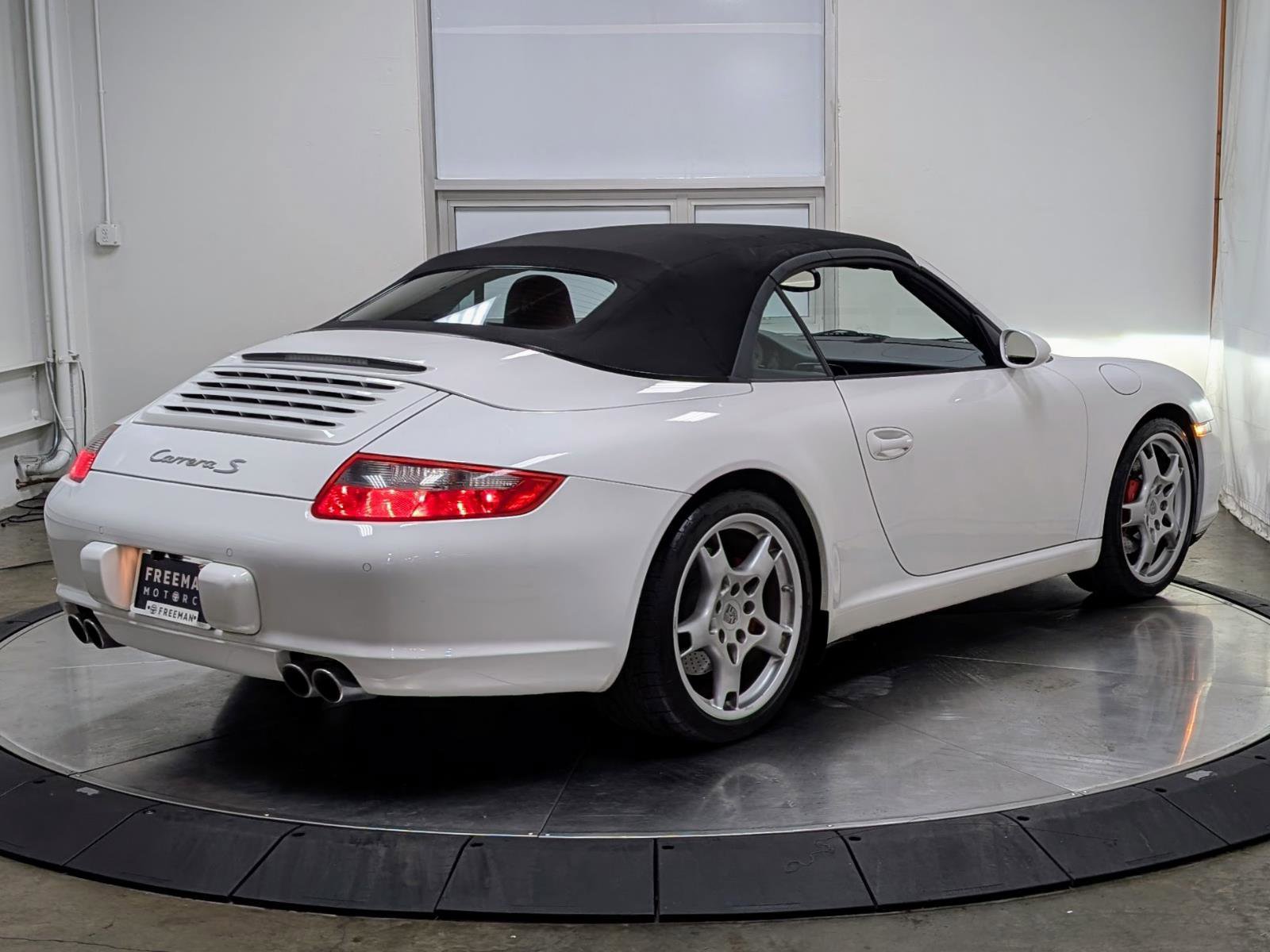 Used 2008 Porsche 911 Carrera S RWD image 16