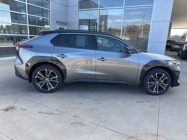 Used 2025 Toyota bZ4X AWD w/ Weather Package image 8