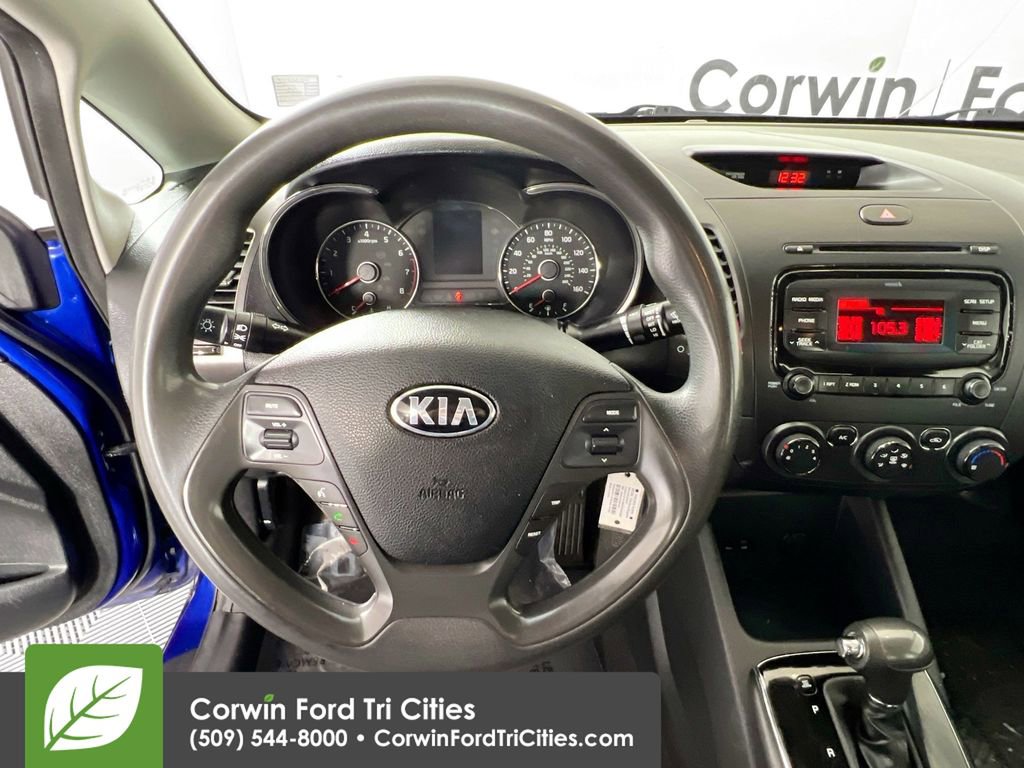 Used 2017 Kia Forte LX image 8